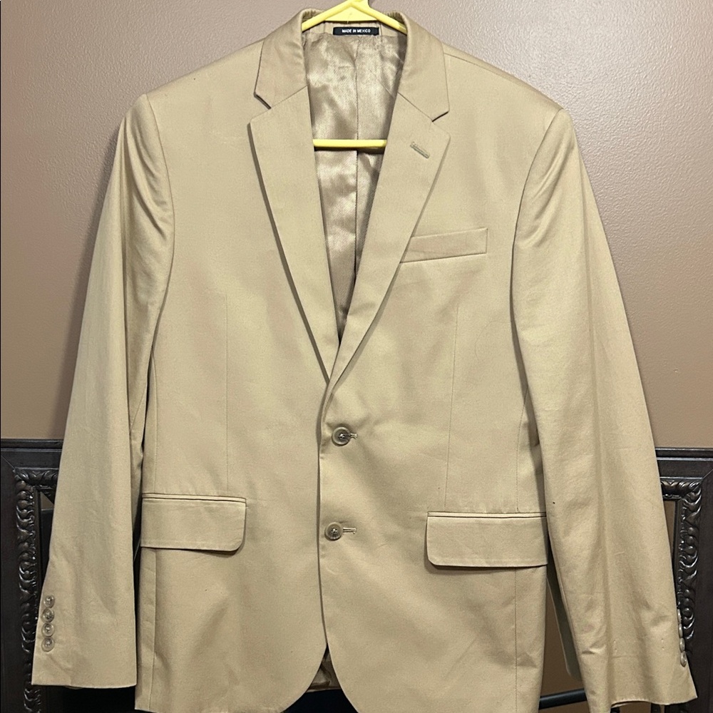Claiborne Men's Beige Blazer